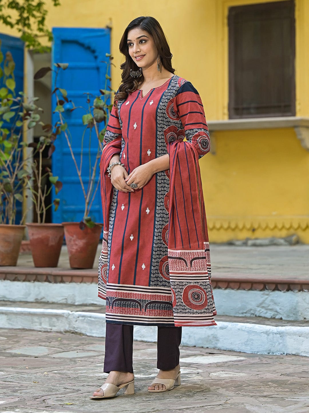 Women Varanga Maroon Strpper with Ethnic Printed Kurta With Trouser & Dupatta