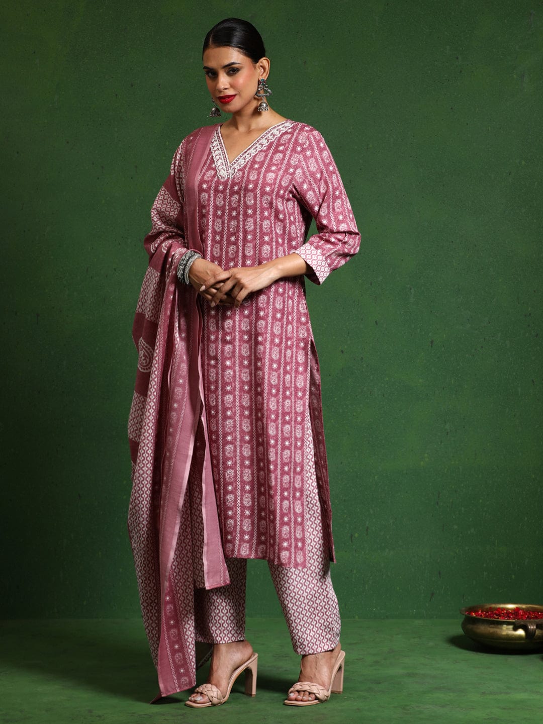 Varanga Women Floral Printed V Neck Kurta with Trouser & Dupatta