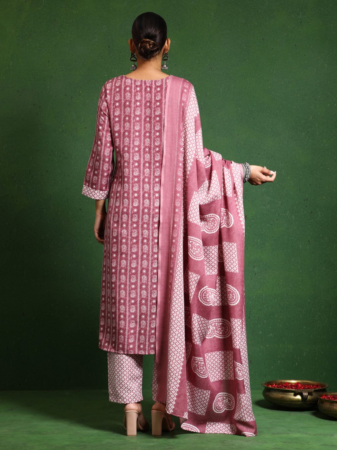 Varanga Women Floral Printed V Neck Kurta with Trouser & Dupatta