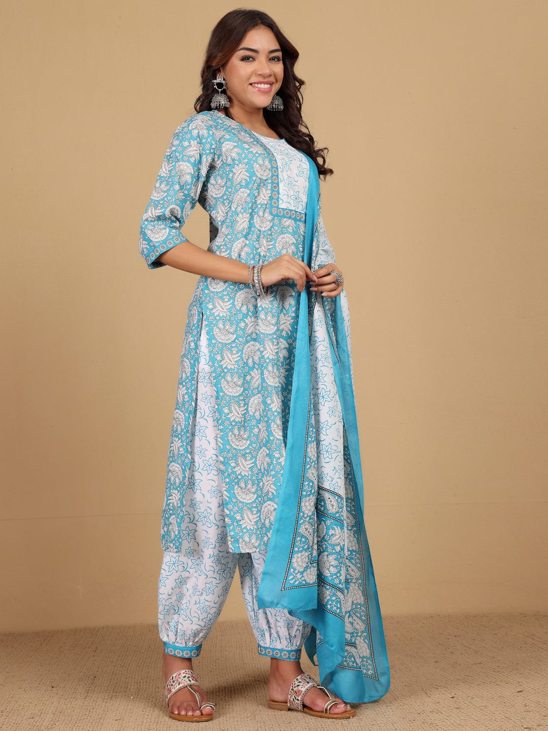 Varanga Women Ethnic Floral Printed Kurta with Salwar & Dupatta