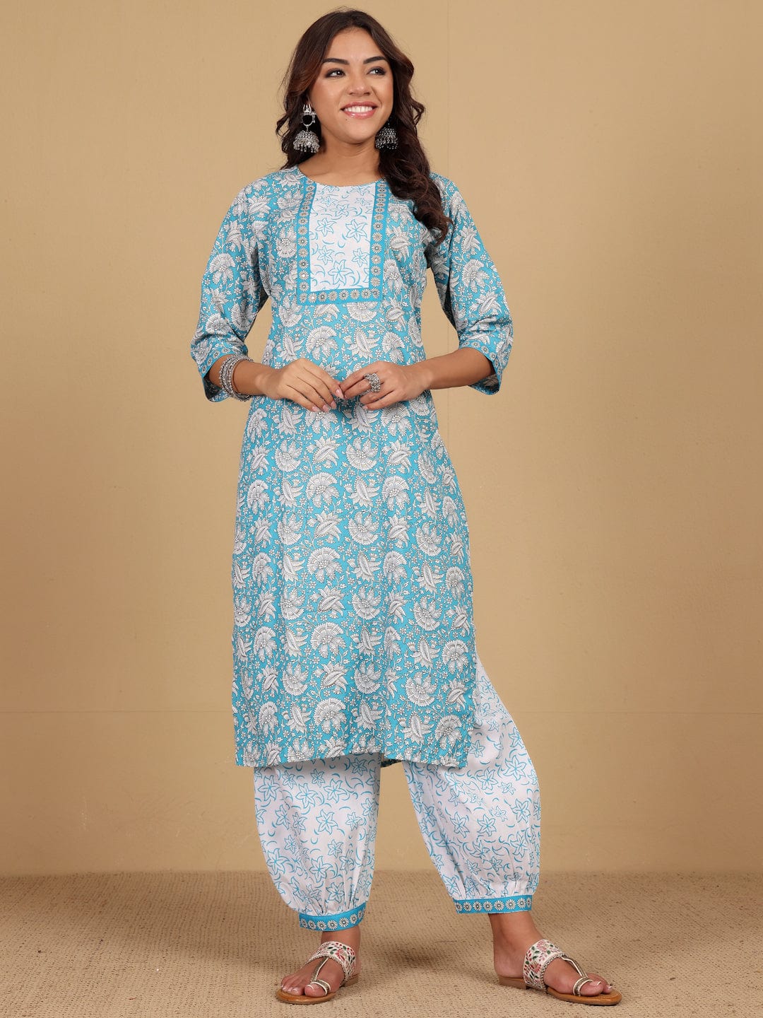 Varanga Women Ethnic Floral Printed Kurta with Salwar & Dupatta