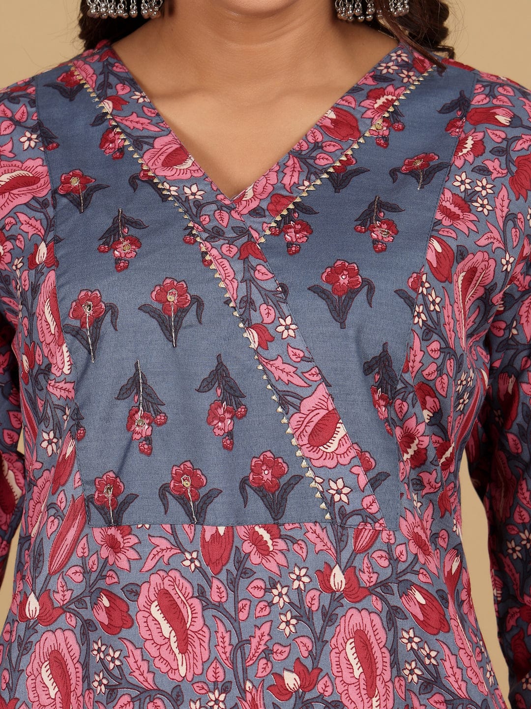 Varanga Women Ethnic Floral Printed Kurta withTrouser & Dupatta