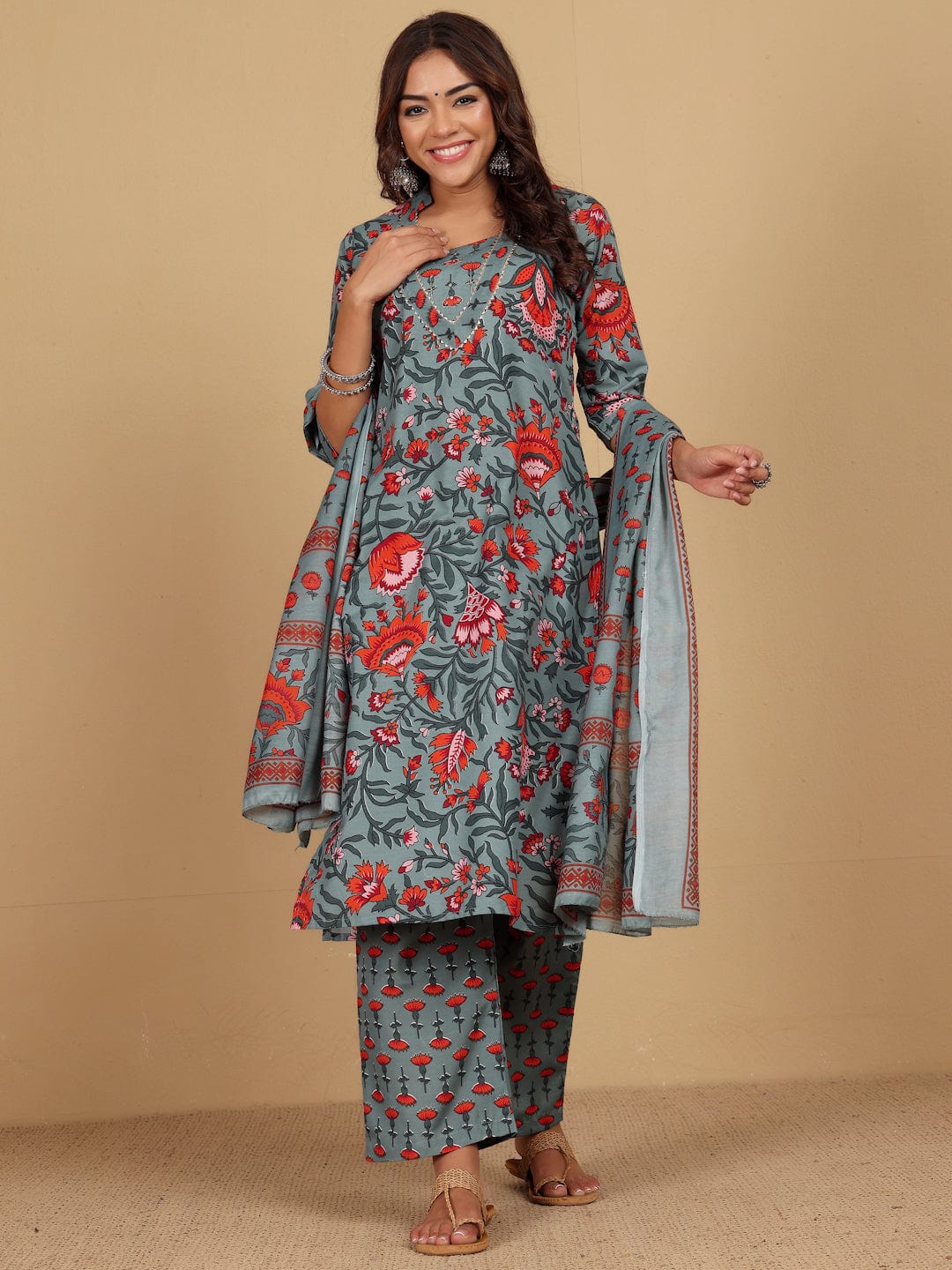 Varanga Women Ethnic Floral Printed V Neck Kurta withTrouser & Dupatta