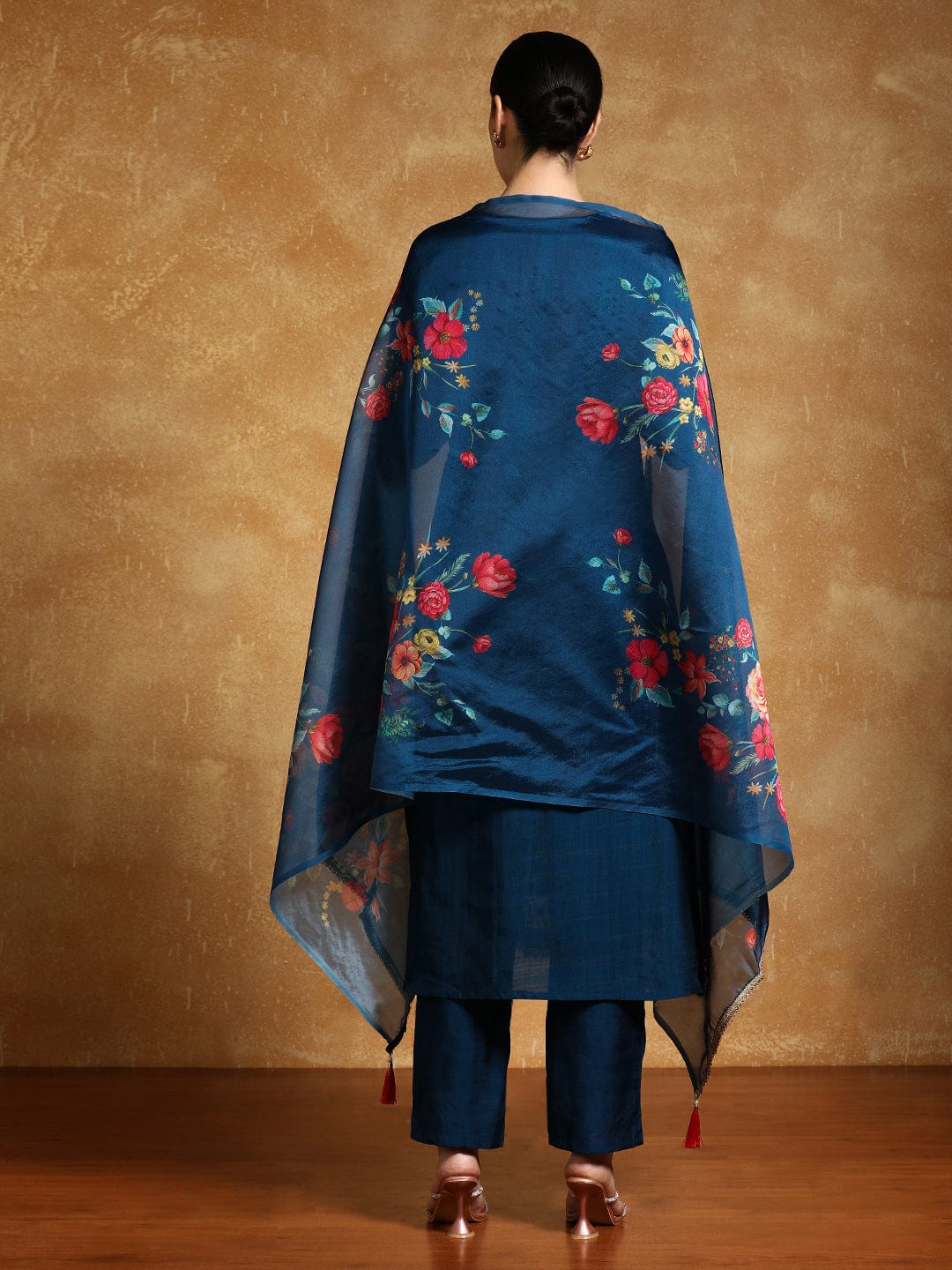 Varanga Women Thread Embroidered Yoke with All Over Floral Motif Buta Kurta with Trouser & Dupatta