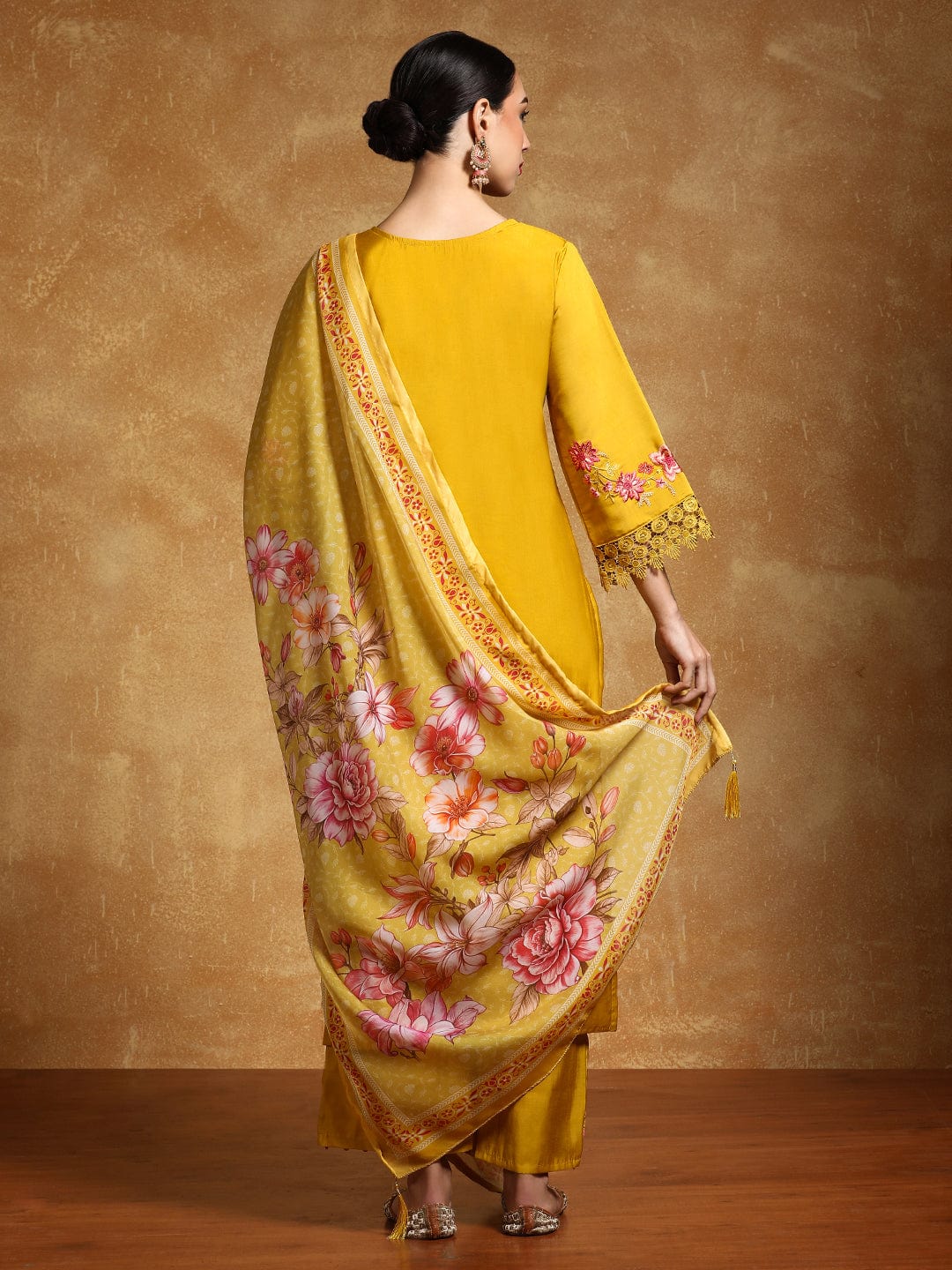 Varanga Women Floral Heavy Thread Embroidered Schffili Hem Kurta with Trouser & Dupatta