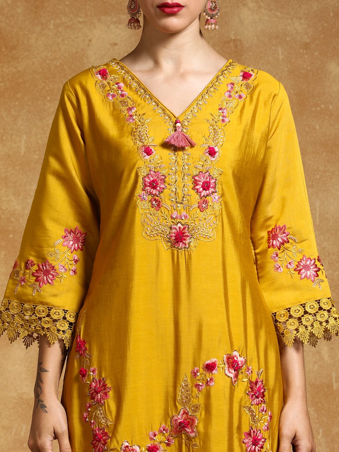 Varanga Women Floral Heavy Thread Embroidered Schffili Hem Kurta with Trouser & Dupatta