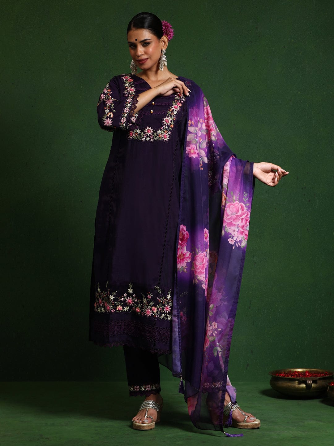 Varanga Women Floral Heavy Thread Embroidered Schffili Hem Kurta With Trouser & Dupatta