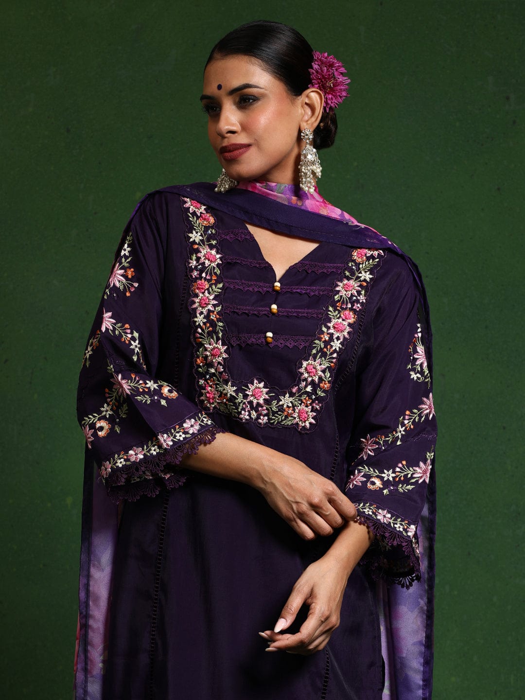 Varanga Women Floral Heavy Thread Embroidered Schffili Hem Kurta With Trouser & Dupatta