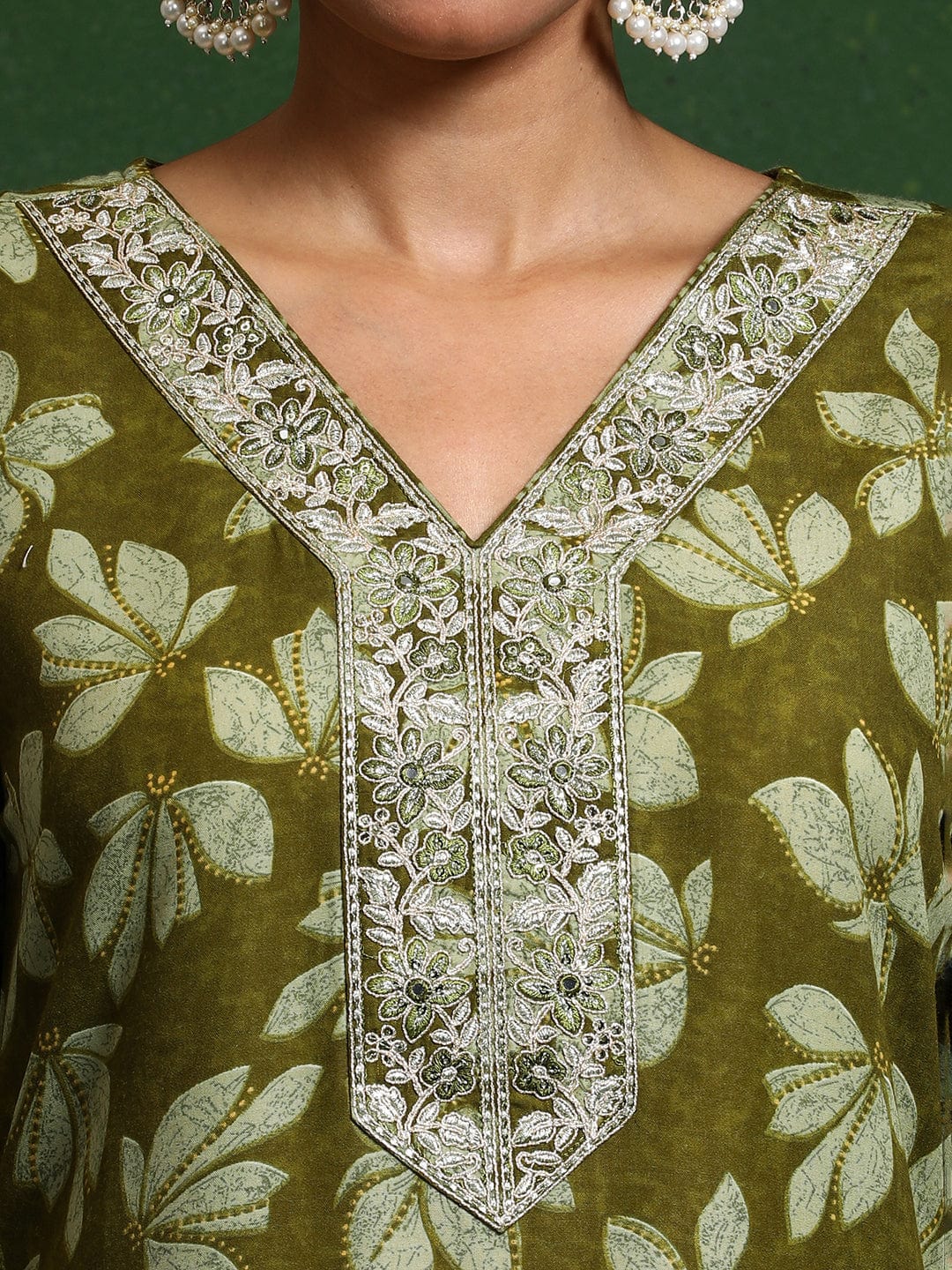 Varanga Women Floral Printed V Neck Kurta With Trouser & Dupatta