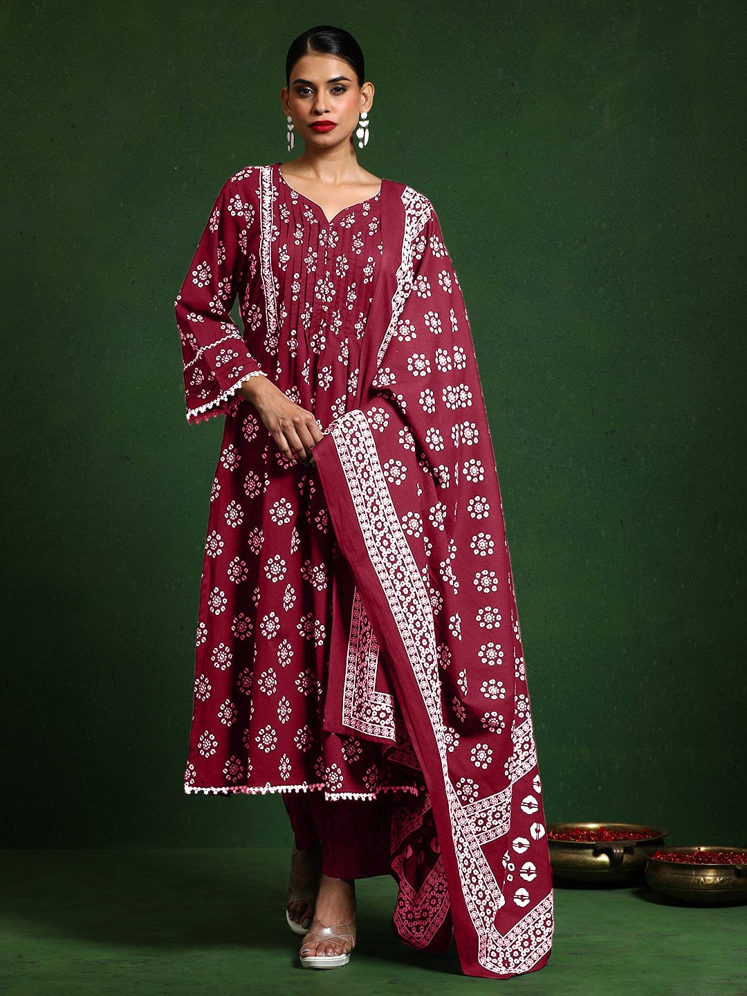 Varanga Women Ethnic Jaipuri Printed Pintuck Yoke With Trouser & Dupatta