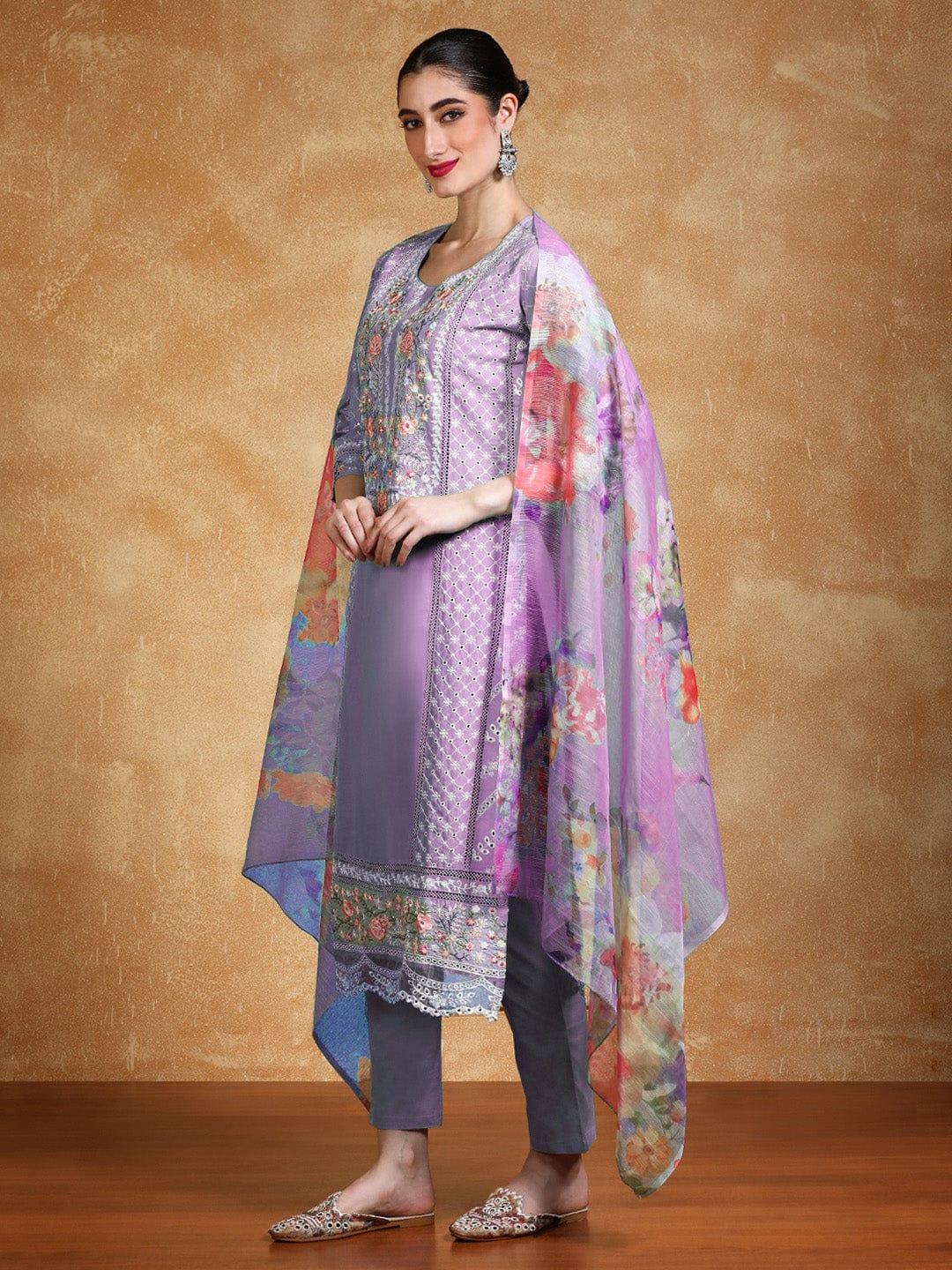 Thread Embroidered Kurta With Trouser & Floral Printed Dupatta