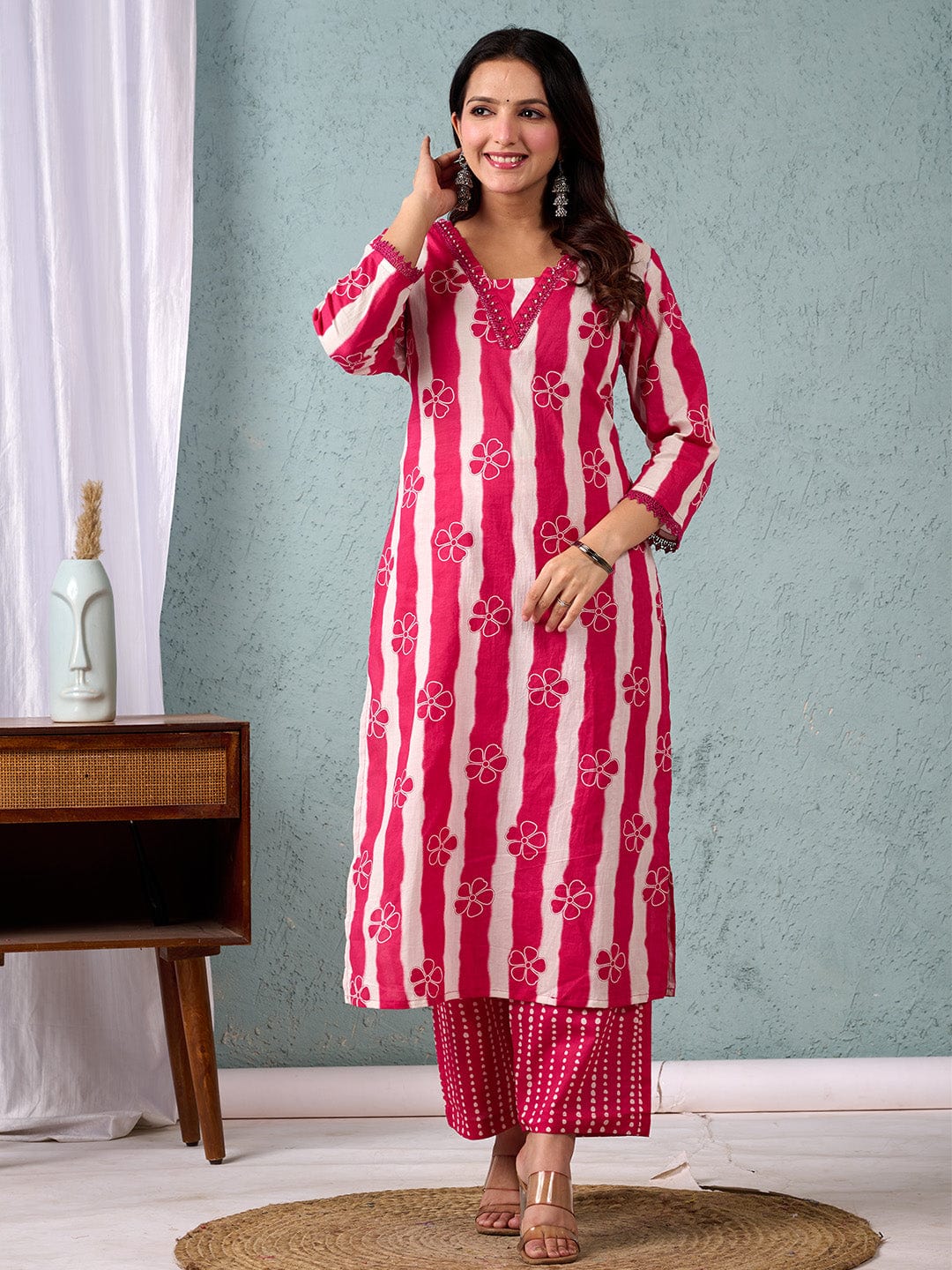 Stripper with Floral Printed Kurta with Trouser & Dupatta