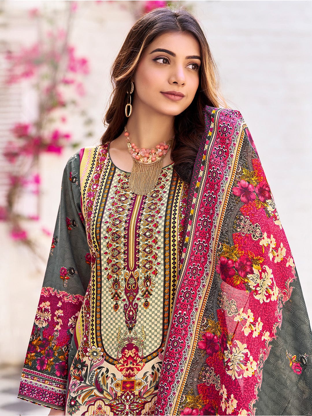Varanga Women Ethnic Floral Mirror Embroidered Pakistani Kurta With Trouser & Dupatta