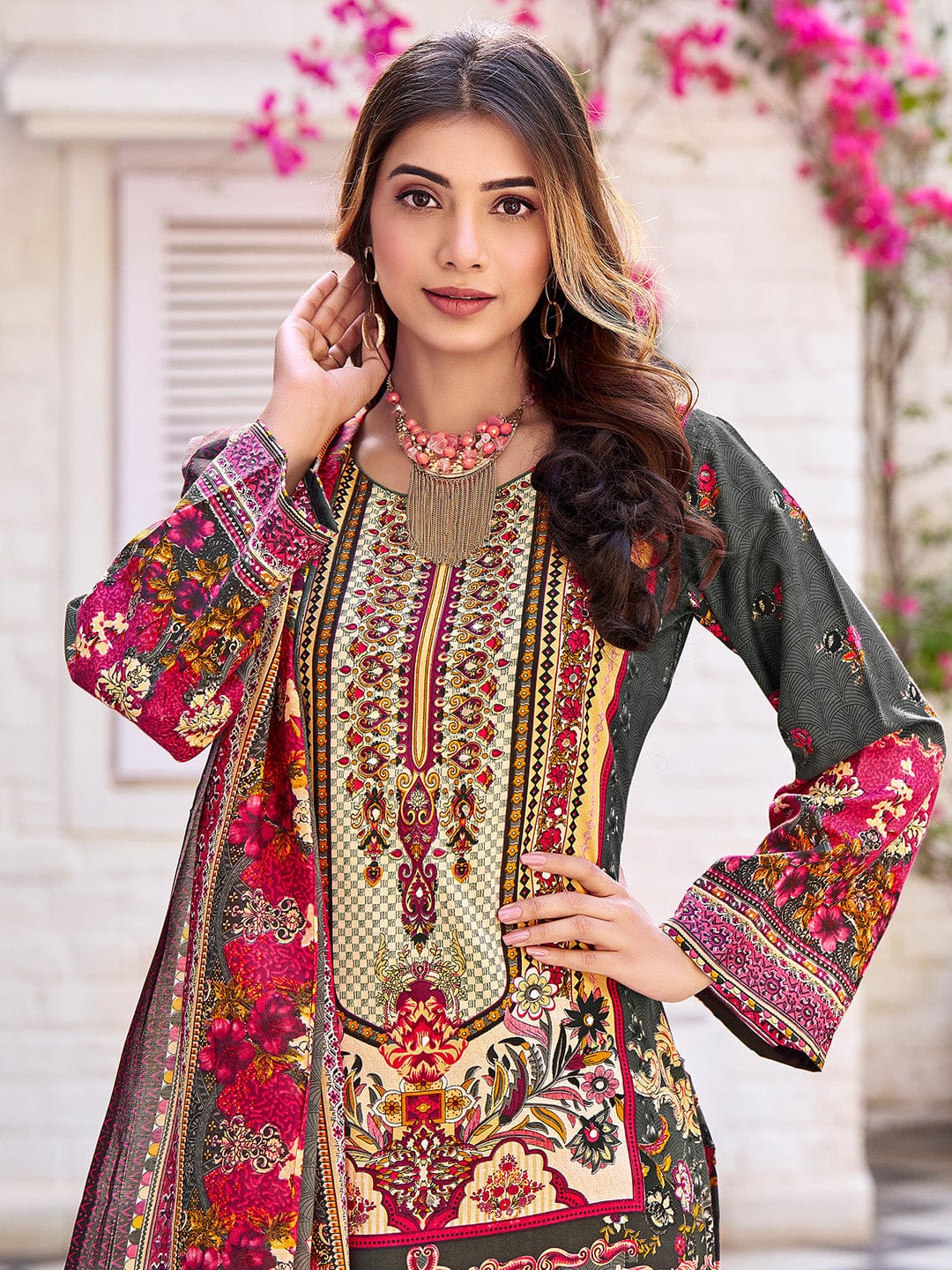 Varanga Women Ethnic Floral Mirror Embroidered Pakistani Kurta With Trouser & Dupatta