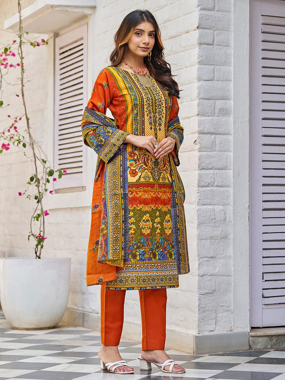 Varanga Women Ethnic Floral Mirror Embroidered Pakistani Kurta With Trouser & Dupatta