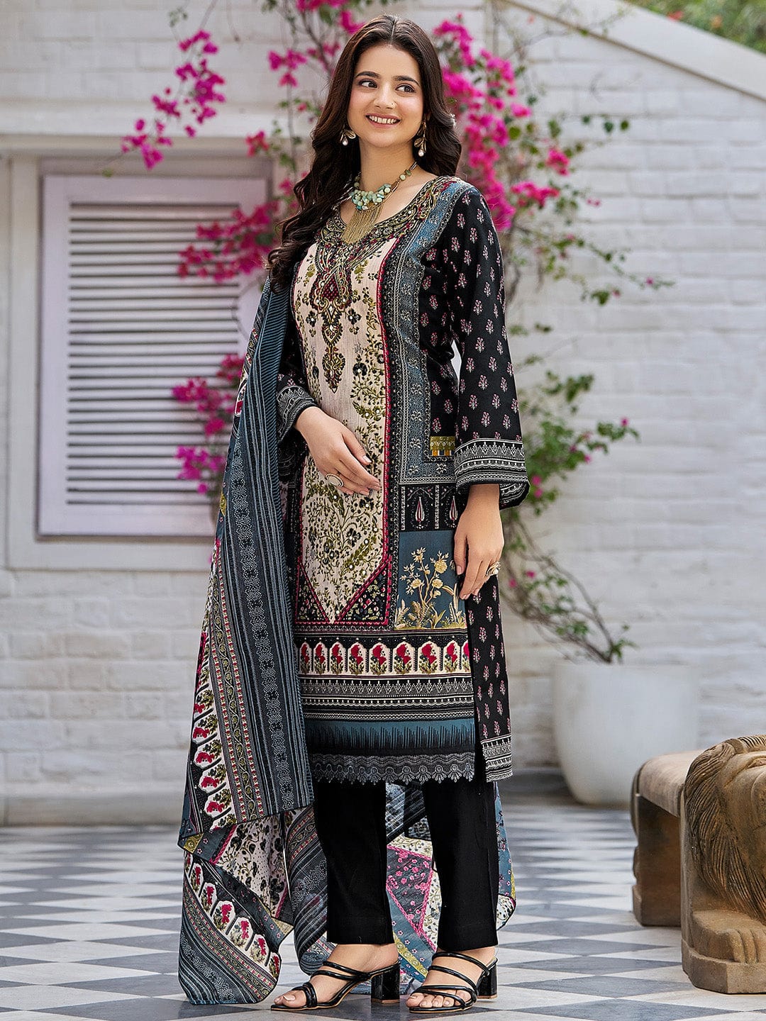 Varanga Women Ethnic Floral Mirror Embroidered Pakistani Kurta With Trouser & Dupatta