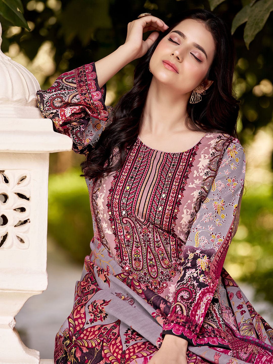 Varanga Women Ethnic Floral Mirror Embroidered Pakistani Kurta With Trouser & Dupatta