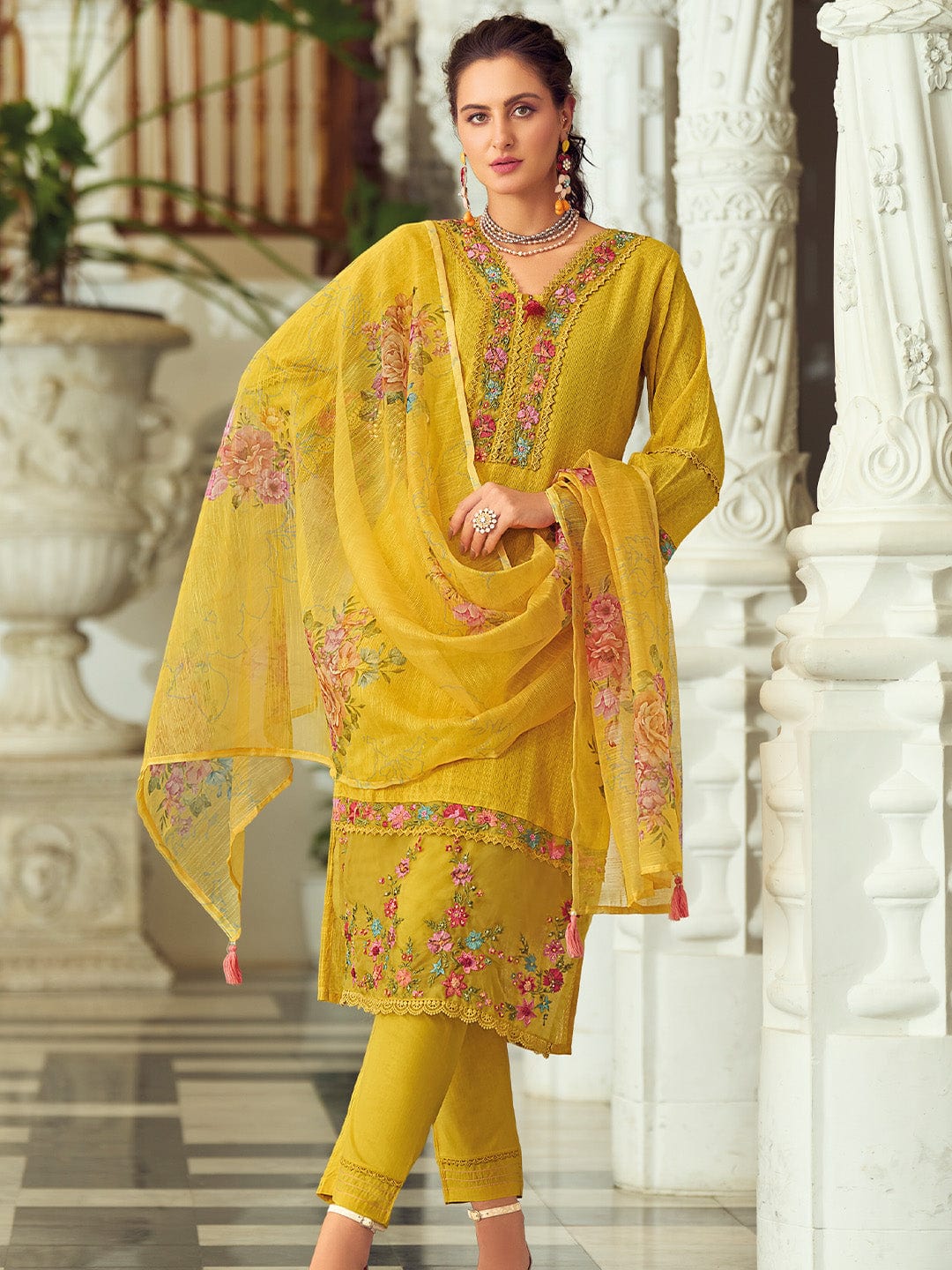 Varanga Women Floral Motif Thread Embroidered & Orangza Lace Detailed Kurta With Trouser & Dupatta