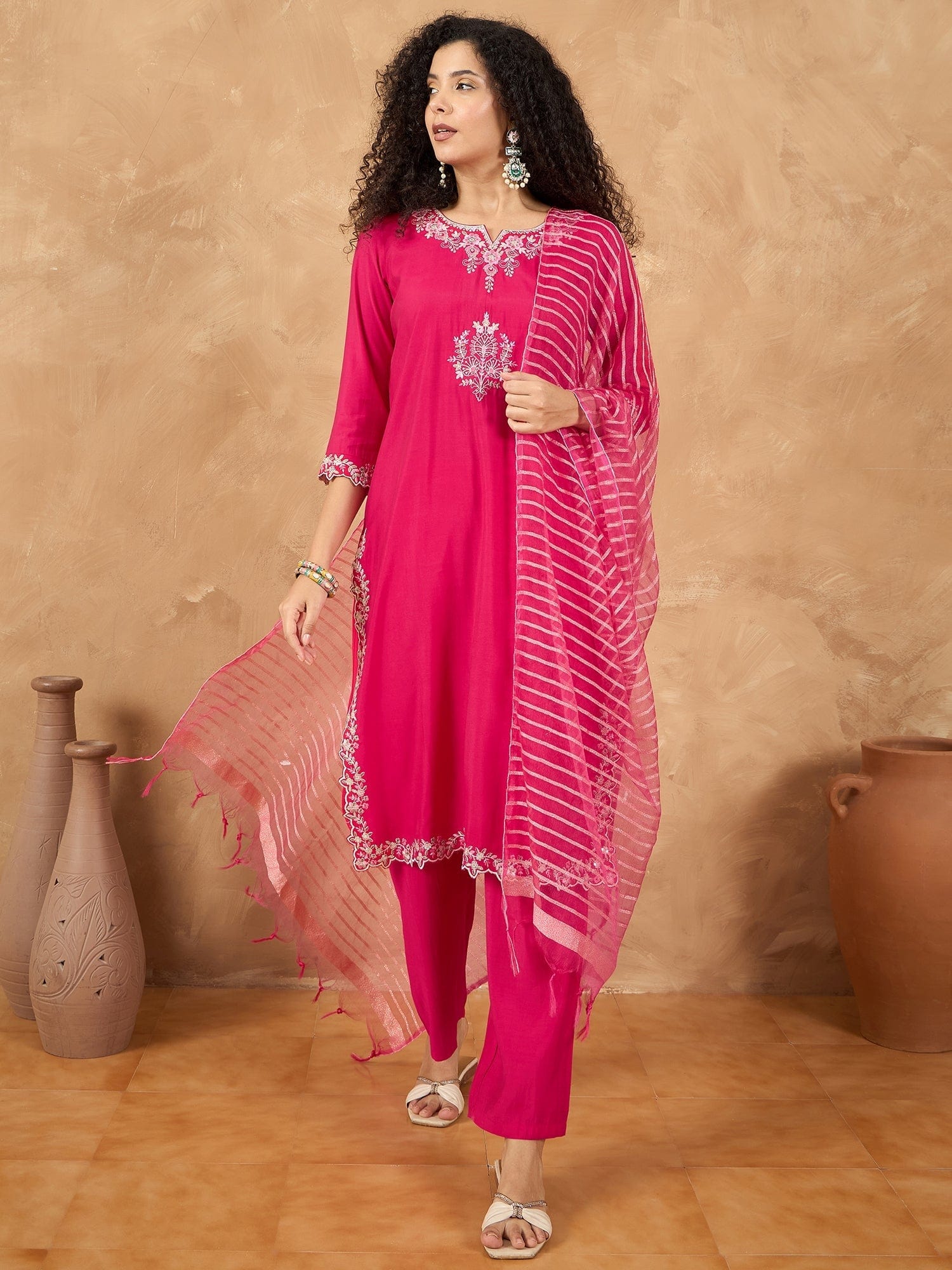 Varanga Women Kurta Adorned With Thread Embroidery, Teamed With Trousers And Paired With Dupatta Featuring Lurex