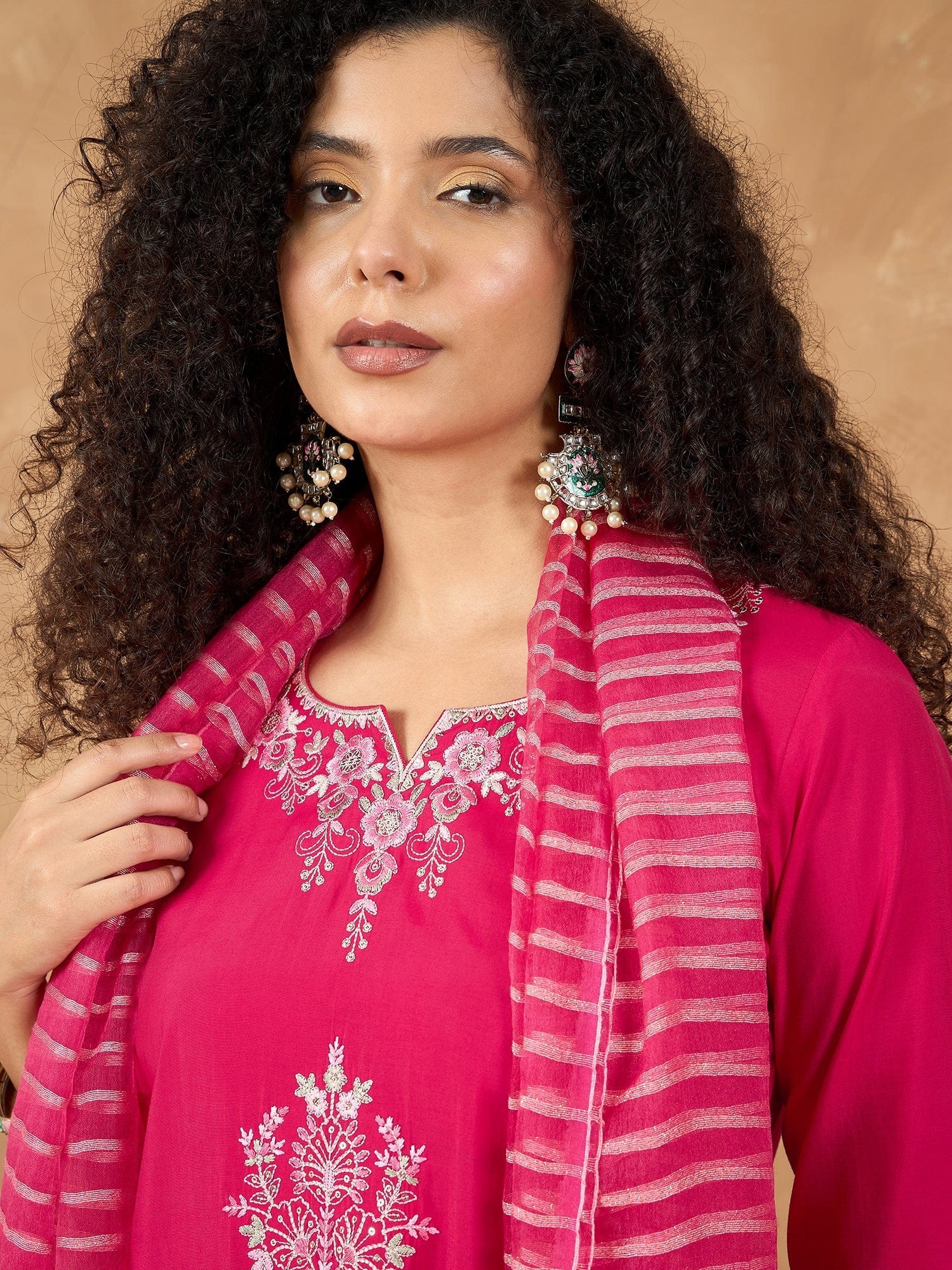 Varanga Women Kurta Adorned With Thread Embroidery, Teamed With Trousers And Paired With Dupatta Featuring Lurex