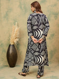 Geometric Printed Kurta With Zip Detail And Trousers