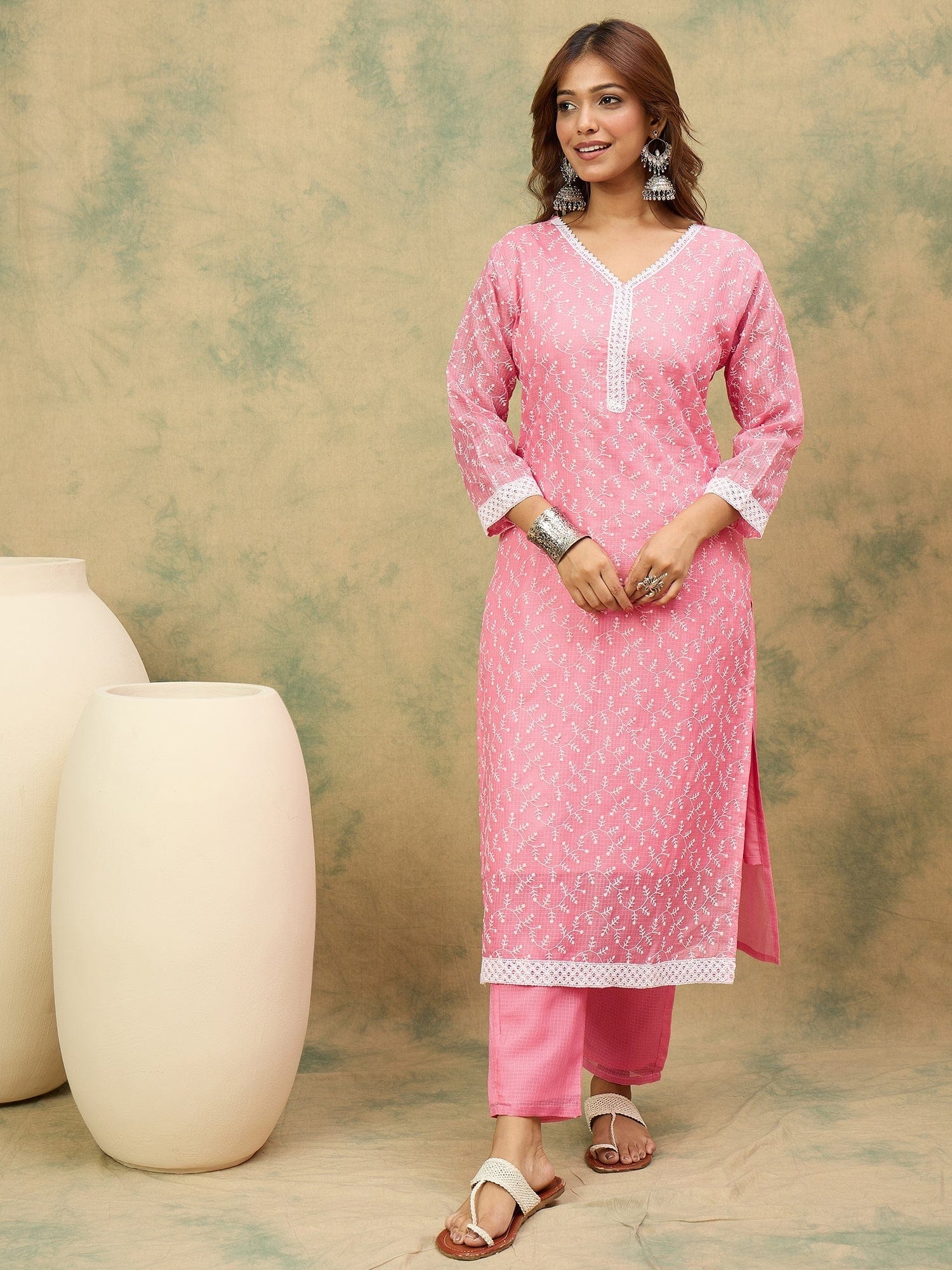 Varanga Women Floral Embroidered Regular Thread Work Kurta with Trousers & with Dupatta