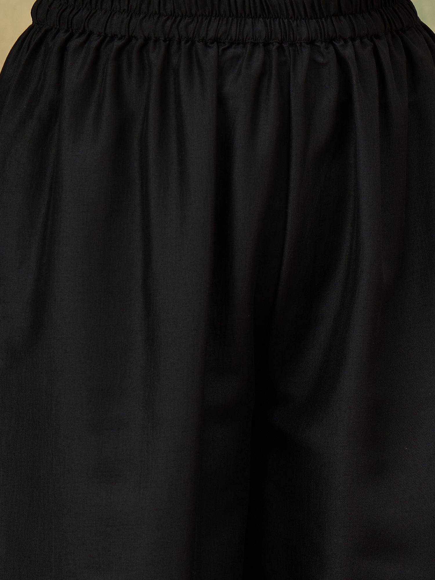 Varanga Women Regular Kurta with Trousers & with Dupatta