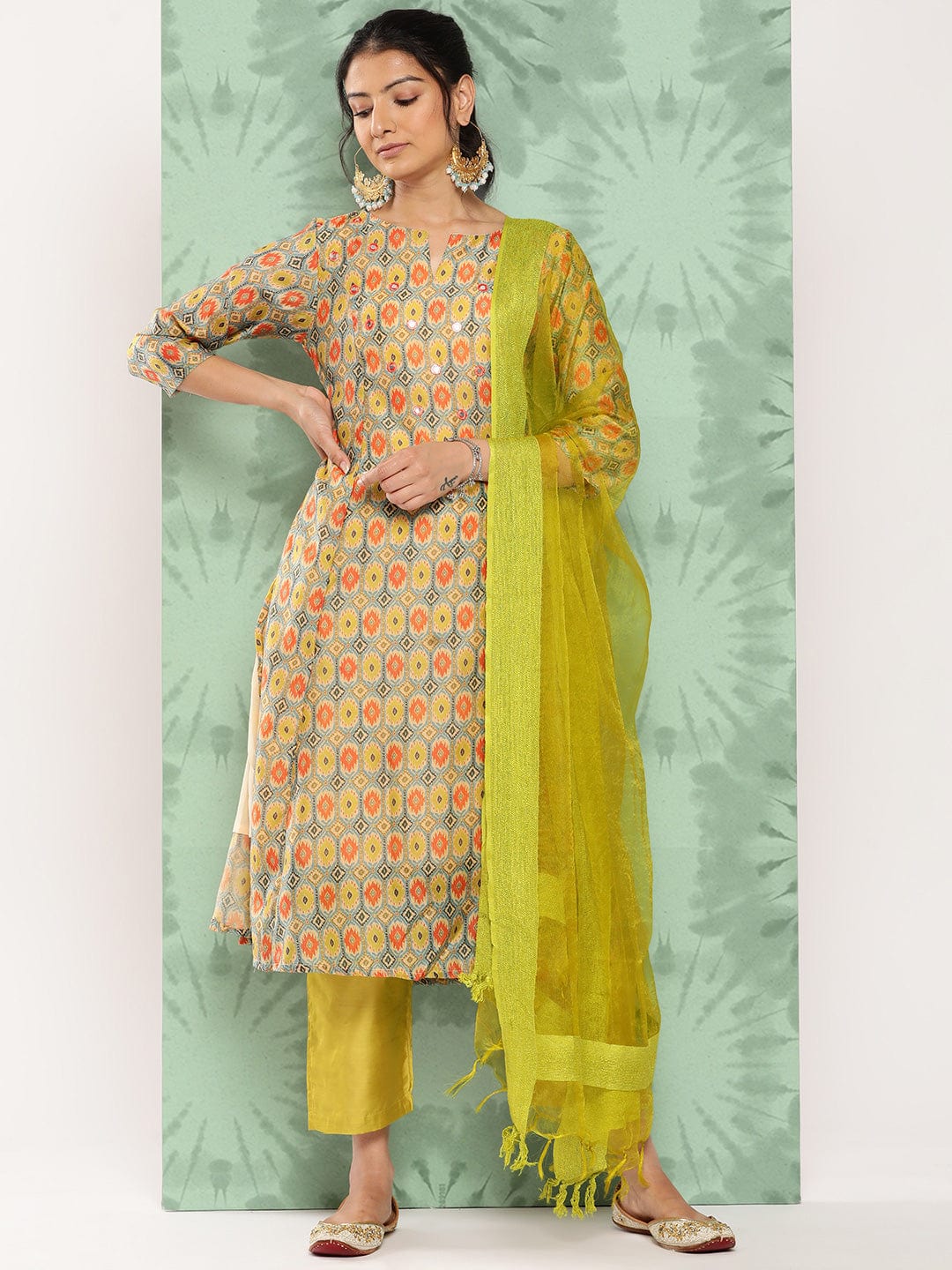 Varanga Women Ethnic Motifs Printed Panelled Kurta with Trousers & With Dupatta