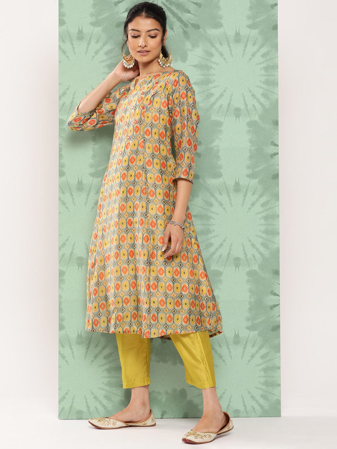Varanga Women Ethnic Motifs Printed Panelled Kurta with Trousers & With Dupatta
