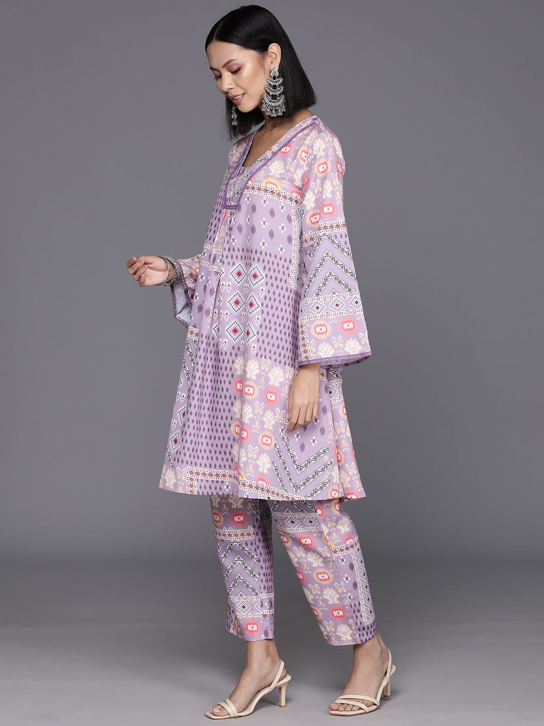 Varanga Women Lavender Abstract Printed V-Neck A-Line Kurta Paired With Tonal Bottom