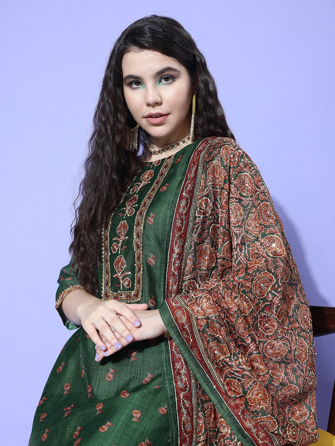 Green Floral Printed Kurta Paired With Tonal Bottom And Thread Embroidered Dupatta