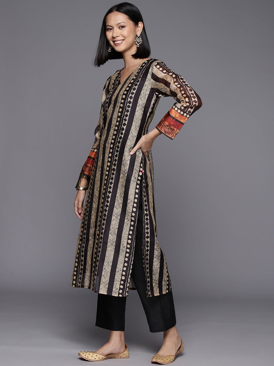 Varanga Grey And Black Stripe Printed Straight Kurta Paired With Solid Black Bottom And Printed Dupatta