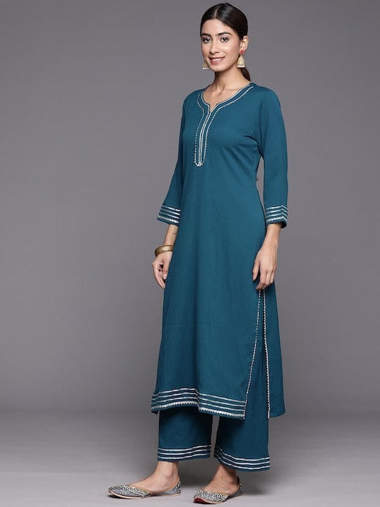 Varanga Women Teal Straight Kurta Paired With Tonal Bottom And Tabby Dupatta