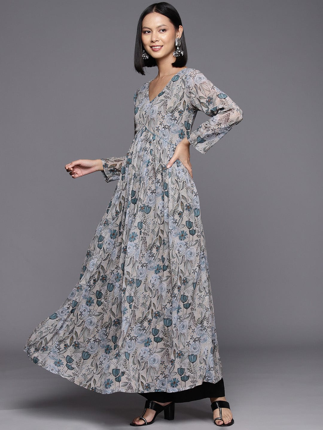 Grey Floral Printed Anarkali Kurta With Full Sleeves Paired With Green Solid Dupatta