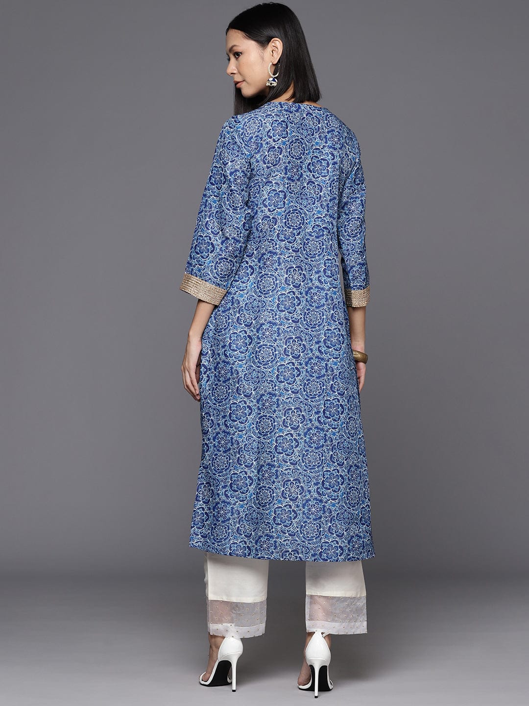 Varanga Women Blue Floral Printed Anarkali Kurta