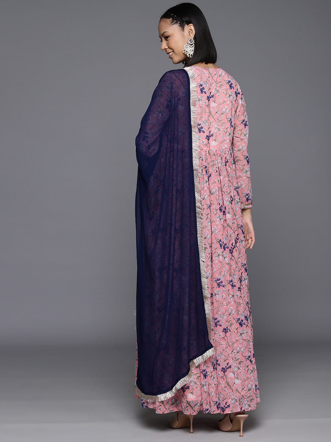 Varanga Women Pink Floral Printed V-Neck Anarkali Kurta Paired With Dupatta