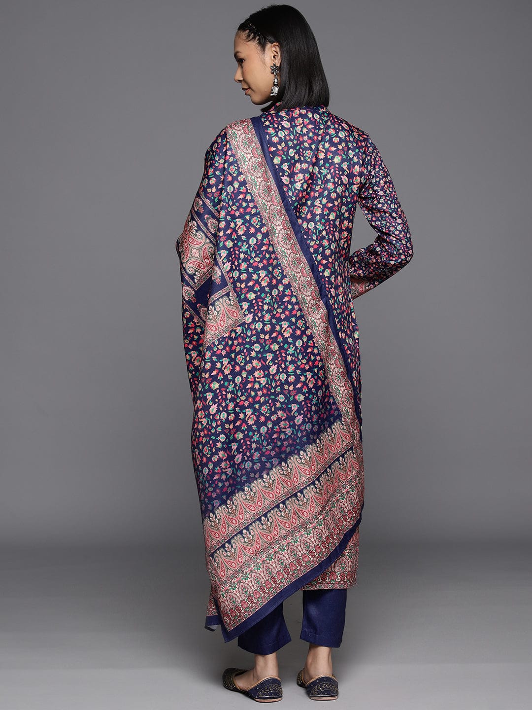 Varanga Women Blue Woolen Floral Printed Straight Kurta With Solid Bottom And Dupatta