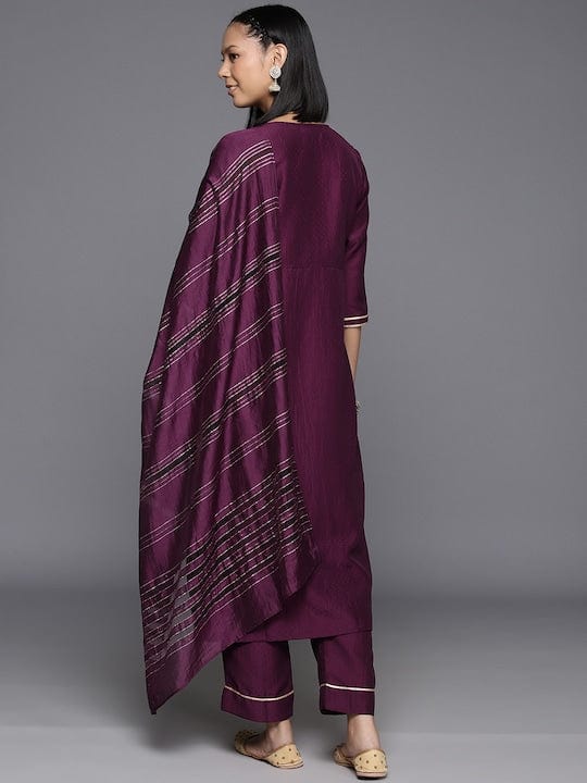 Varanga Burgundy Embroidered Kurta With Straight Pant And Dupatta