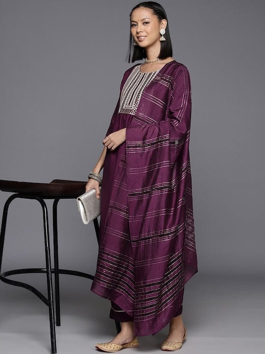 Varanga Burgundy Embroidered Kurta With Straight Pant And Dupatta