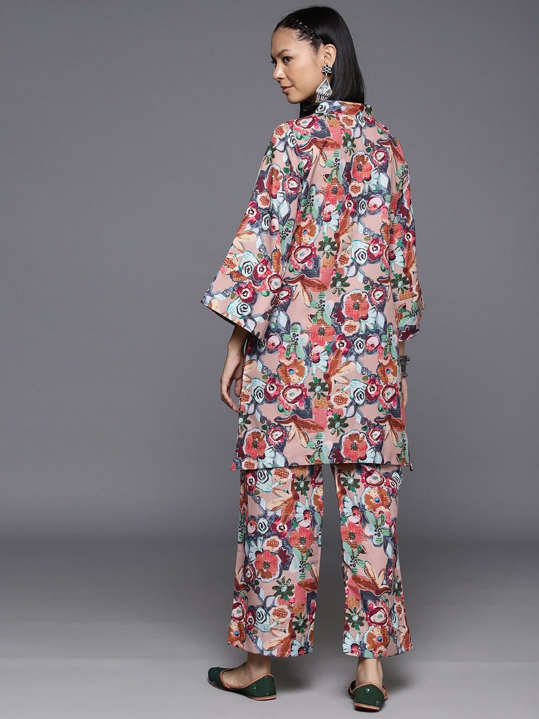 Varanga Women Beige Floral Printed Tunic Paired With Tonal Bottom Vset21139