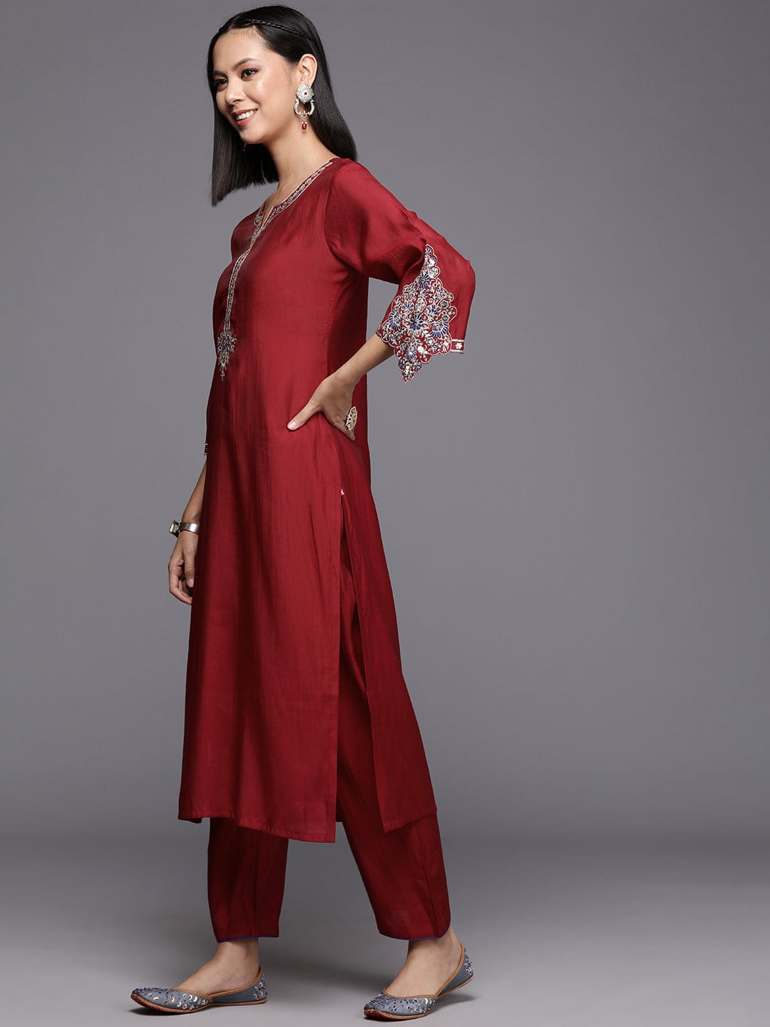 Varanga Women Women Red Embroidered Straight Kurta With Bottom And Dupatta