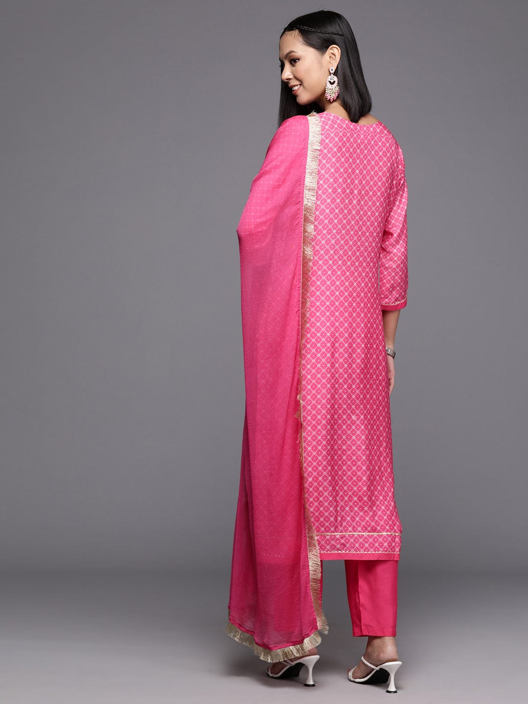 Varanga Women Women Pink Bandhani Printed Straight Kurta With Bottom And Dupatta