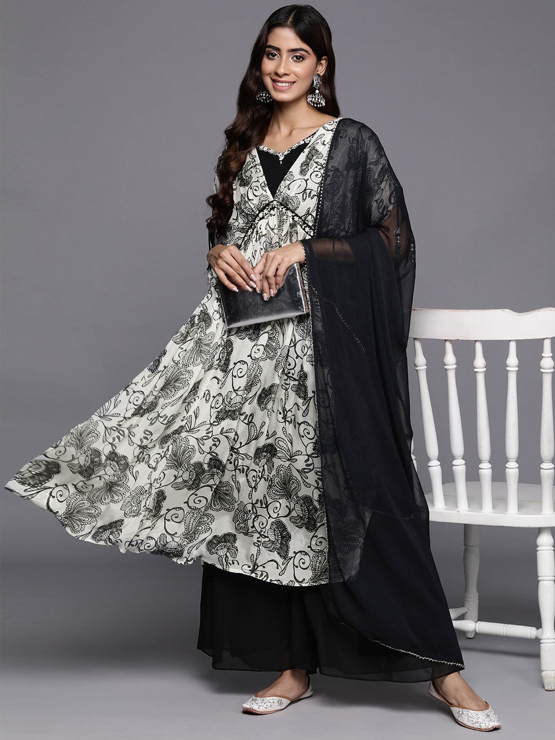 Varanga Women Off-White And Black Floral Printed Kurta With Bottom And Dupatta