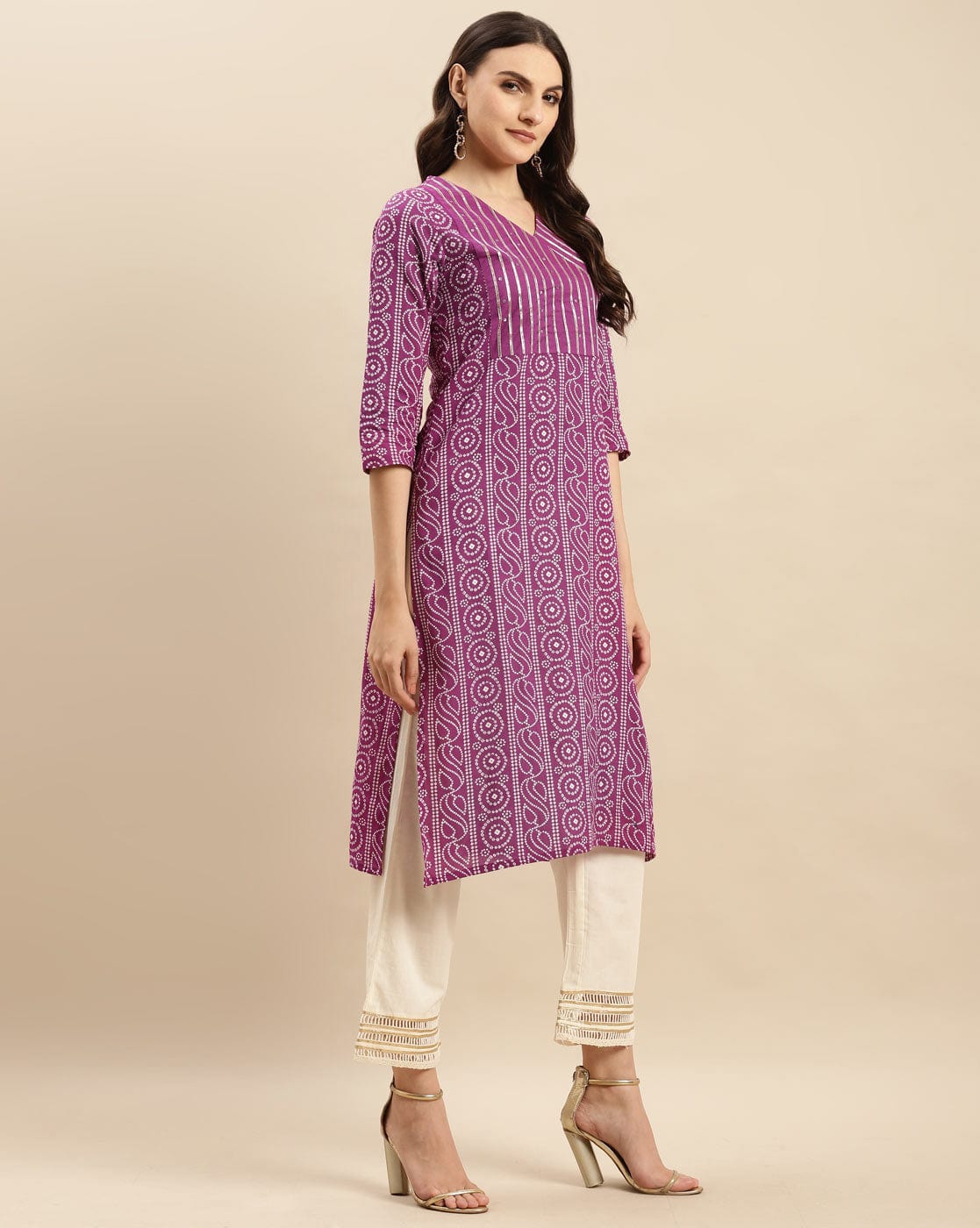 varanga women red floral printed straight kurta with gota detailings vkur114