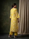 Varanga Women Ikat Printed Boho Look With Tassel Kurta & Trouser