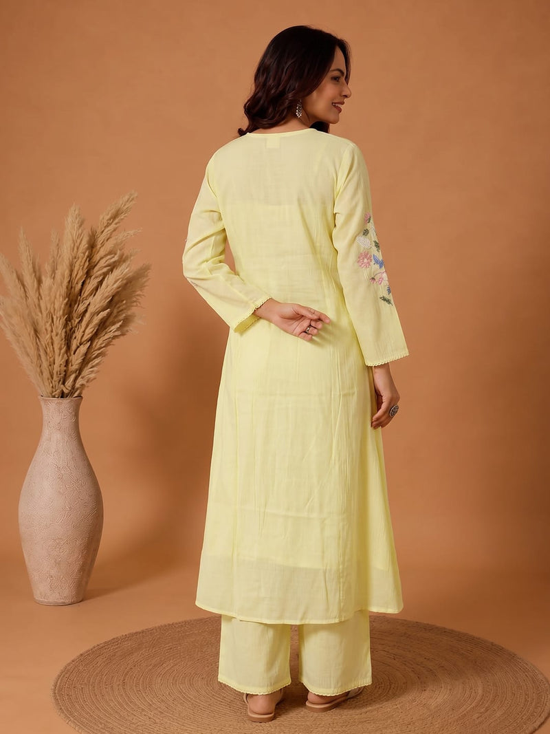Yellow Embroidered Muslin Kurta Set With Dupatta .