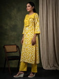 Varanga Women Ikat Printed Boho Look With Tassel Kurta & Trouser