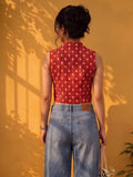 A Chic Sleeveless Printed Top With A Collared V-Neck Design, Perfect For Effortless Casual And Summer Styling.