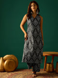 Halter Neck Kurta Paired With Printed Ankle-Length Trousers For A Trendy And Modern Ethnic Look