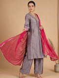 V Neck  Kurta With Lace Detailing, Paired With Solid Trousers And A Contrasting Fuchsia Dupatta.